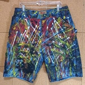 OLD NAVY PAINTERS SHORTS SIZE 35 IN A BEAUTIFUL HANDPAINTED COTTON